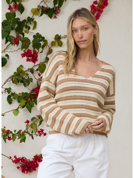 Stitches &amp; Stripes Everts Striped V-Neck Sand Combo