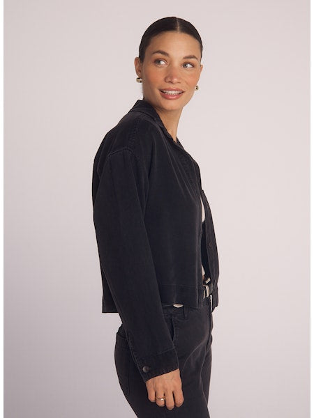 Bella Dahl Crop Pocket Button Down