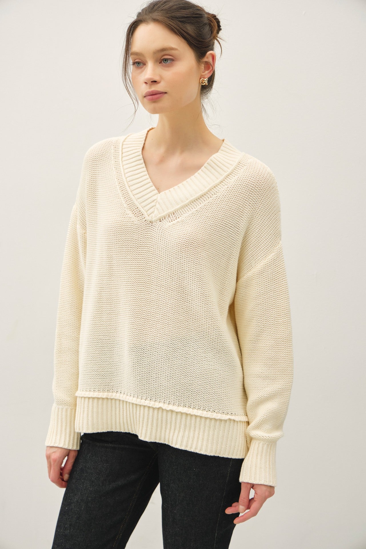 NYLAND Cosima Chunky V-Neck Knit Sweater Natural