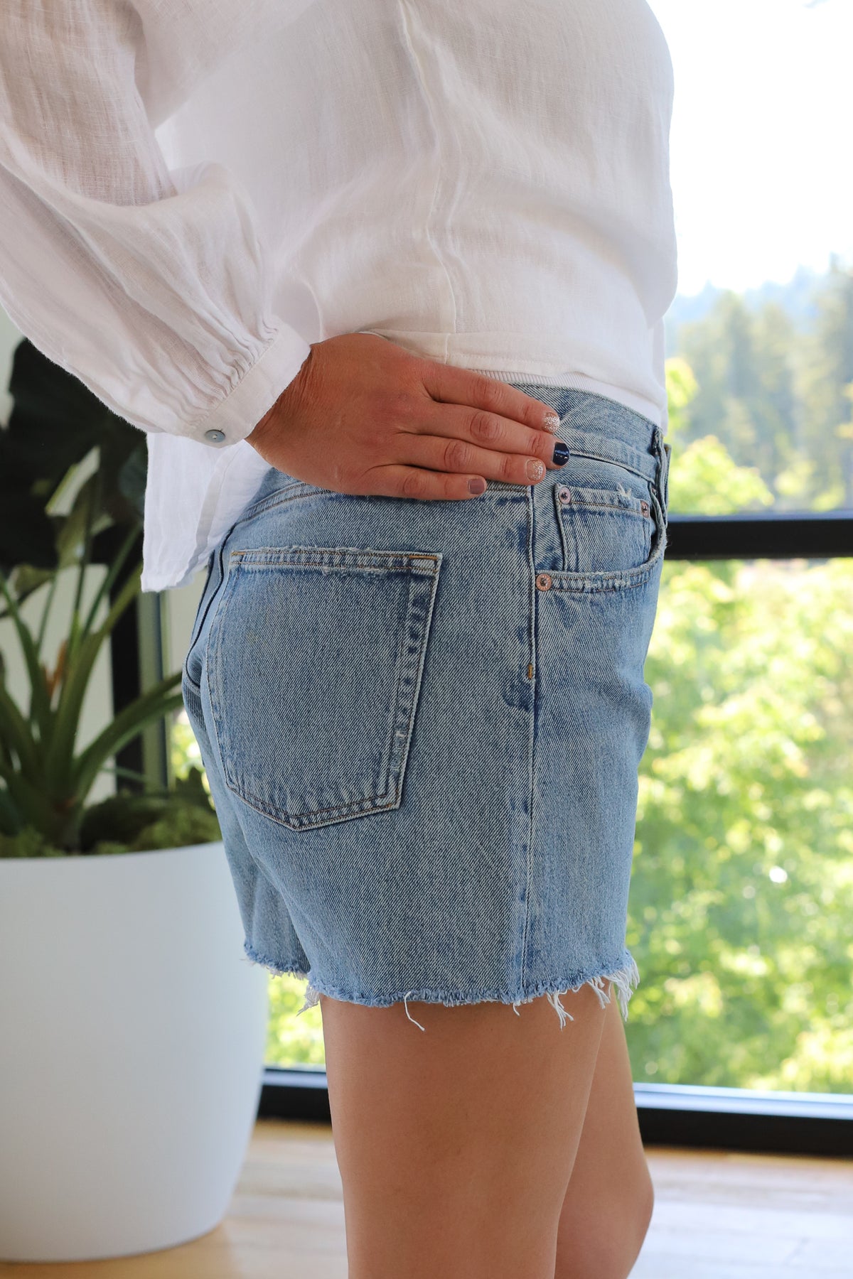 AGOLDE Parker Long Short in Wheel