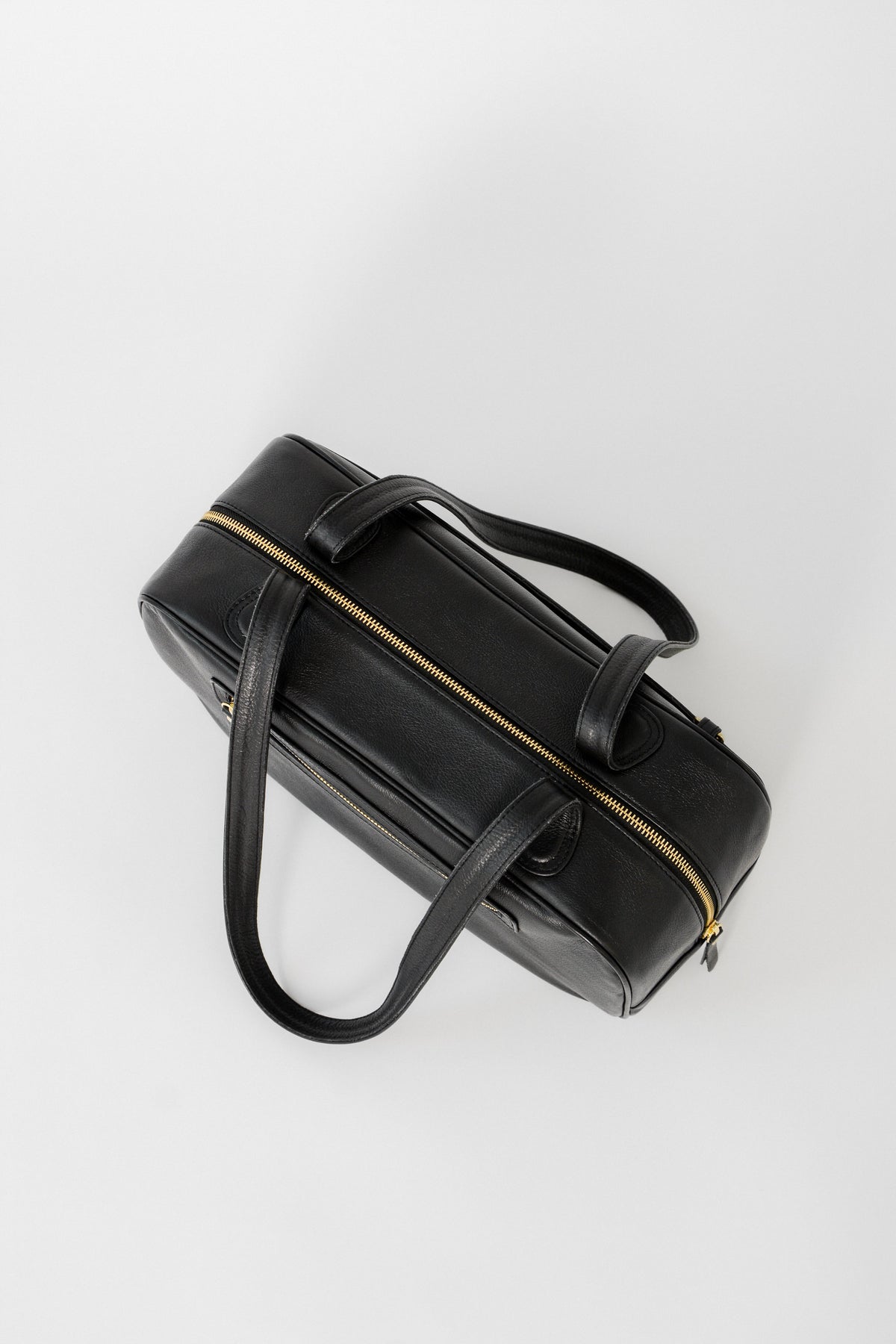 TAH TS Ari Bowler Bag