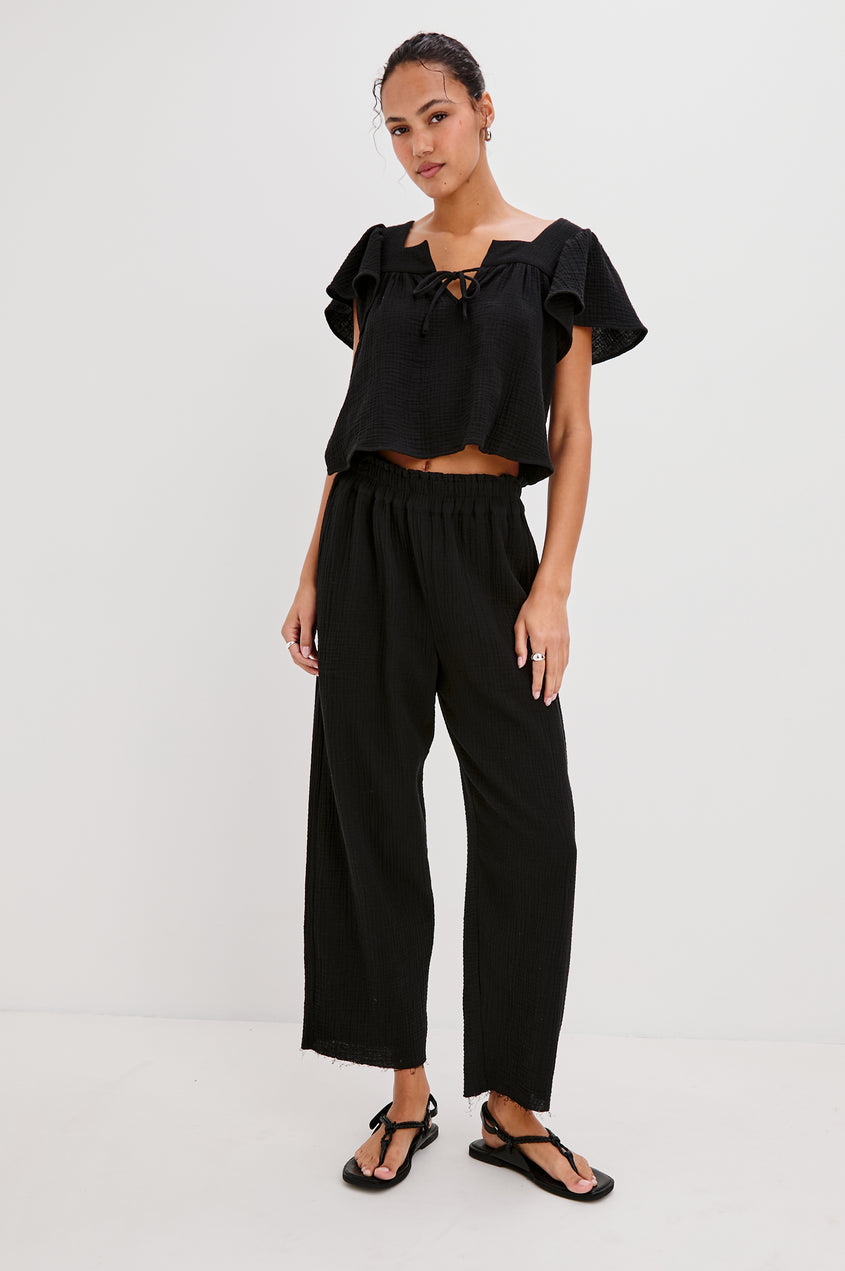 Rails Leon Crop Black