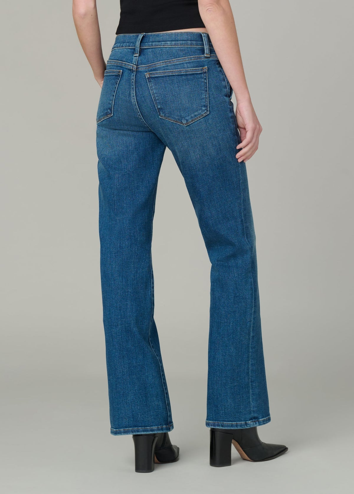 JOE&#39;S JEANS The Provocateur Petite Bootcut in Crave