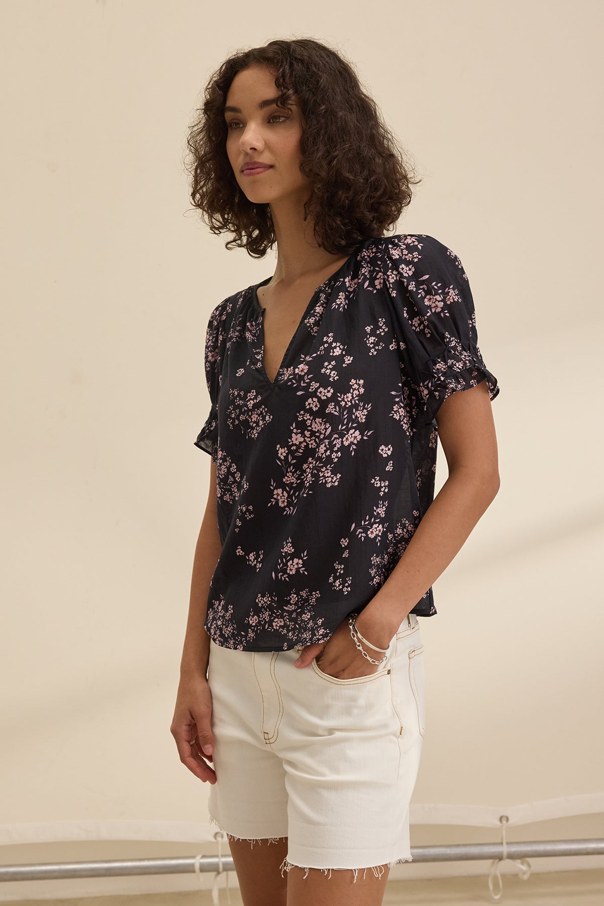 Velvet by Graham & Spencer Leslie Top