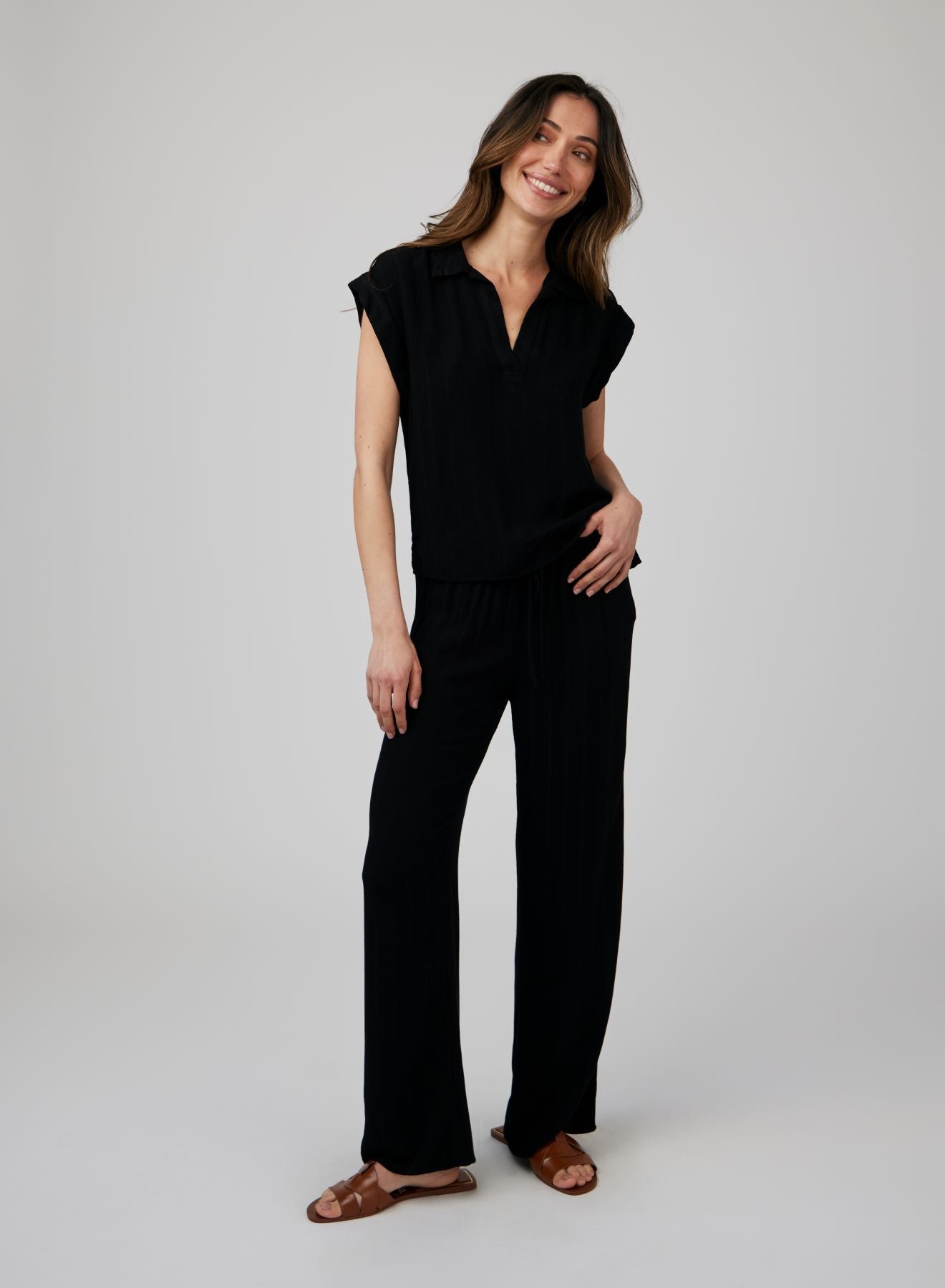 Bella Dahl Wide Leg Pant in Black