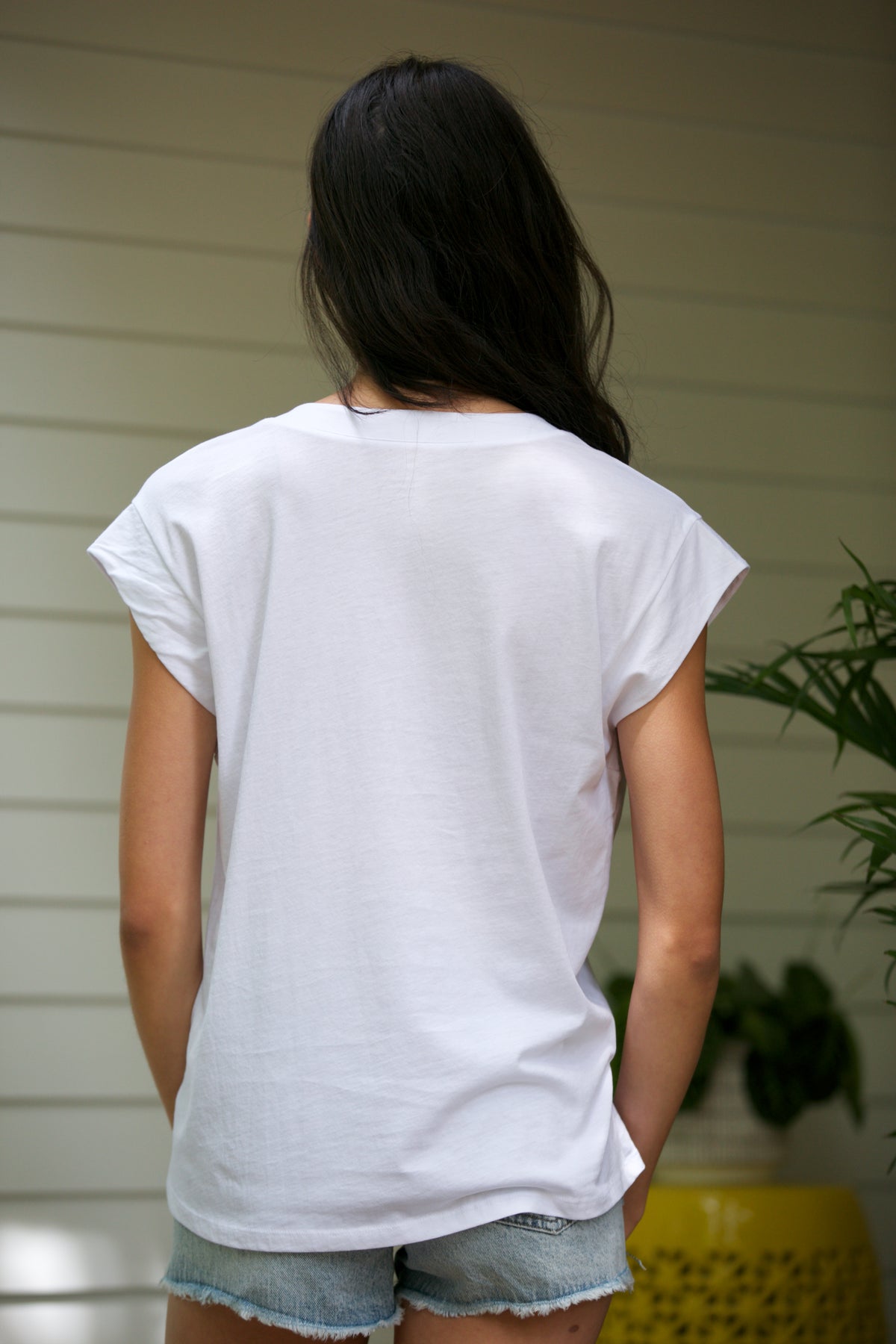 FRAME Le Mid Rise V in Blanc