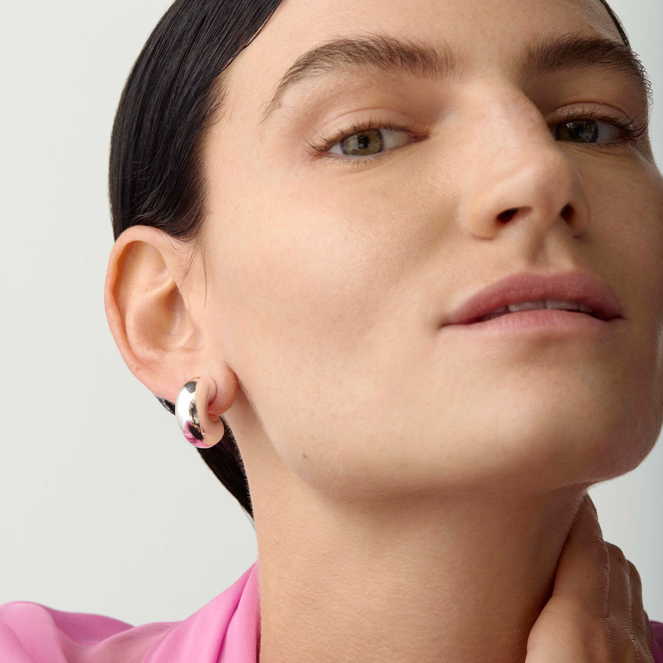 Jenny Bird Tome Hoops - Medium Silver