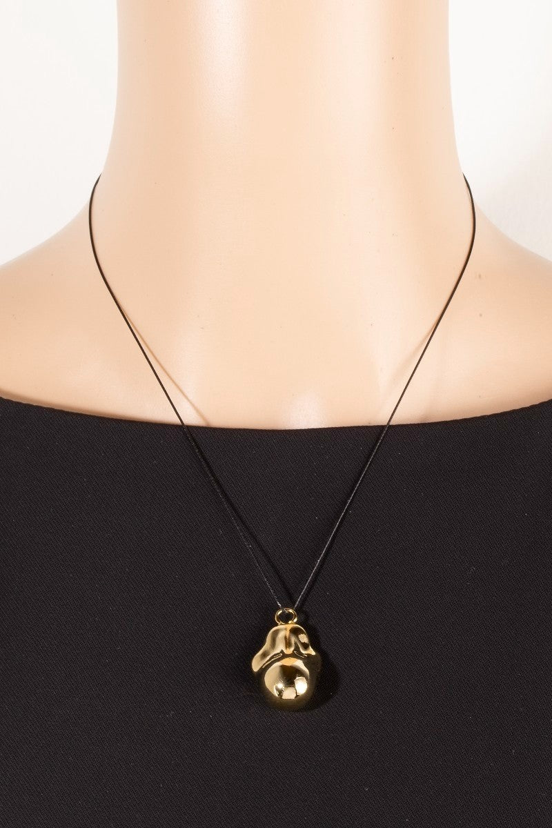 NYLAND Irregular Shape Metallic Pendant Dainty Cord Necklace