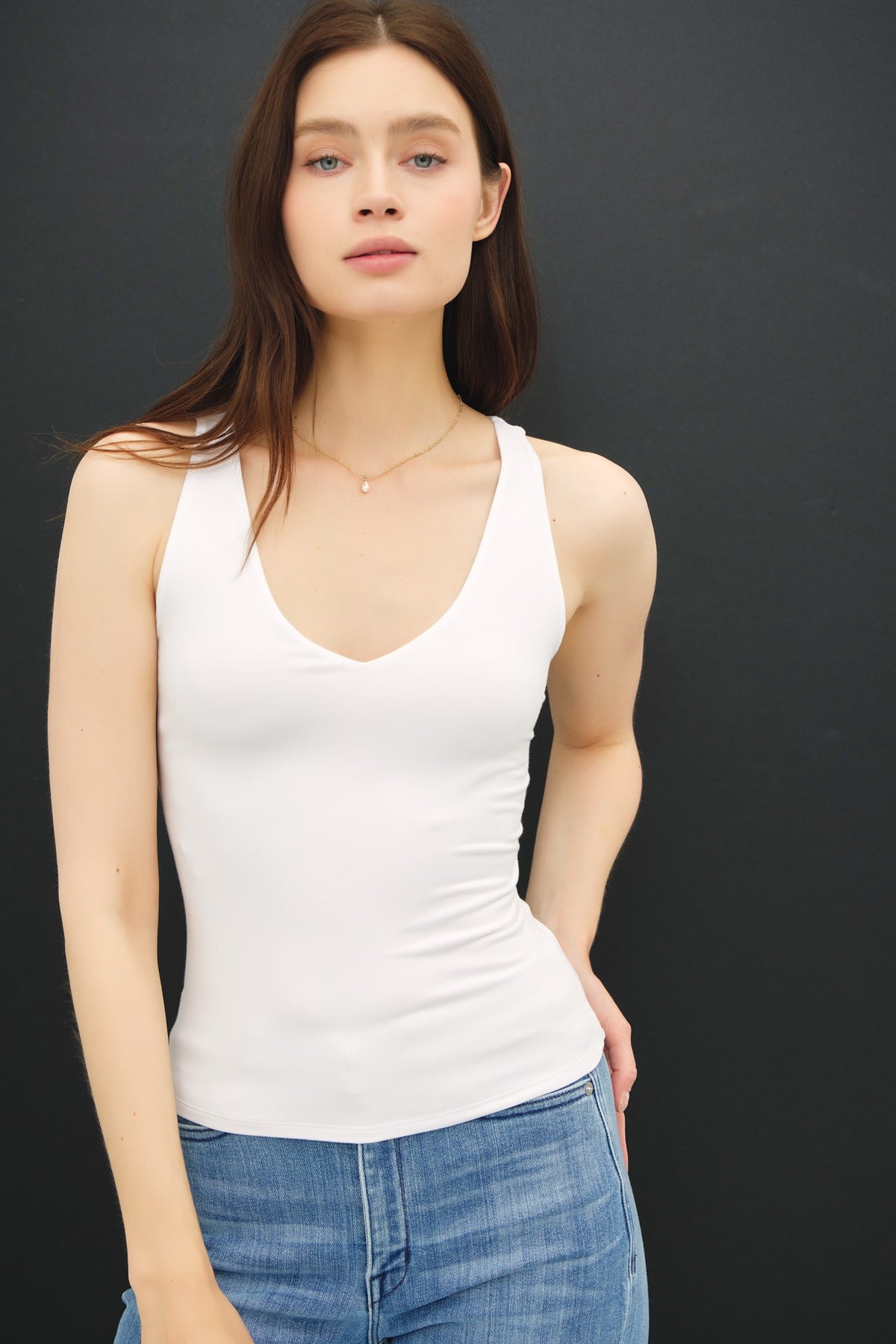 NYLAND Lazarie Basic Full Length V-Neck Tank Off white