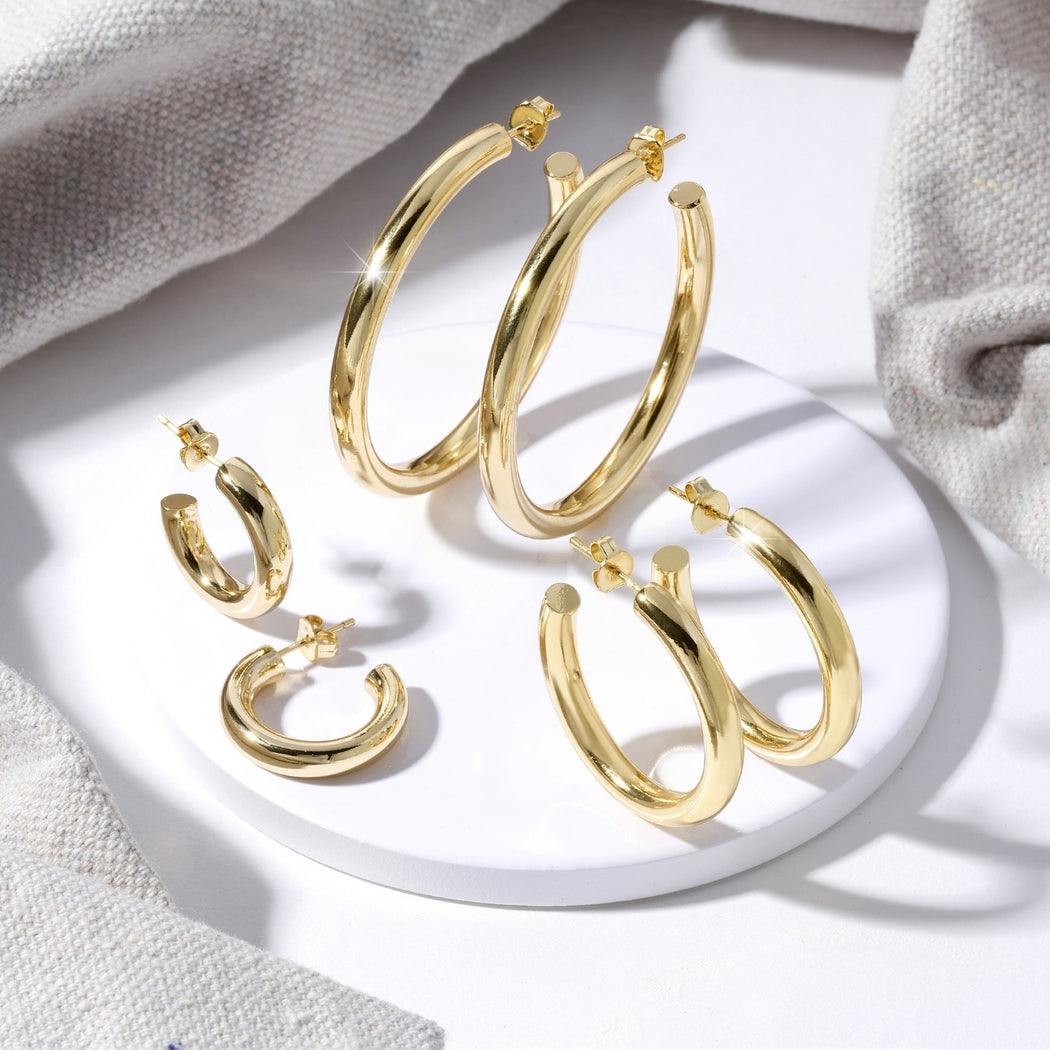 Splendid Iris The Perfect Hoop Earrings - Medium in Gold