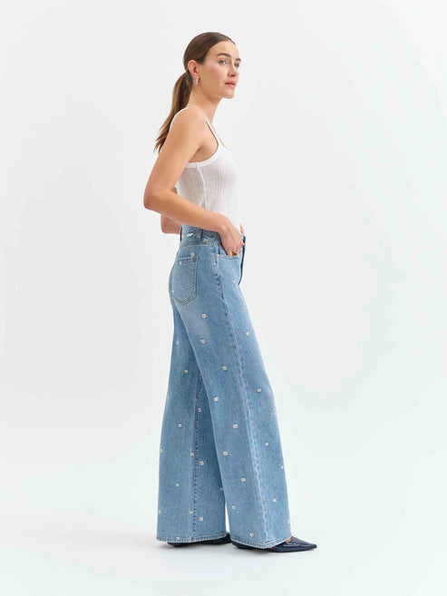 Daze Denim Far Out Wide Leg in Daze-y