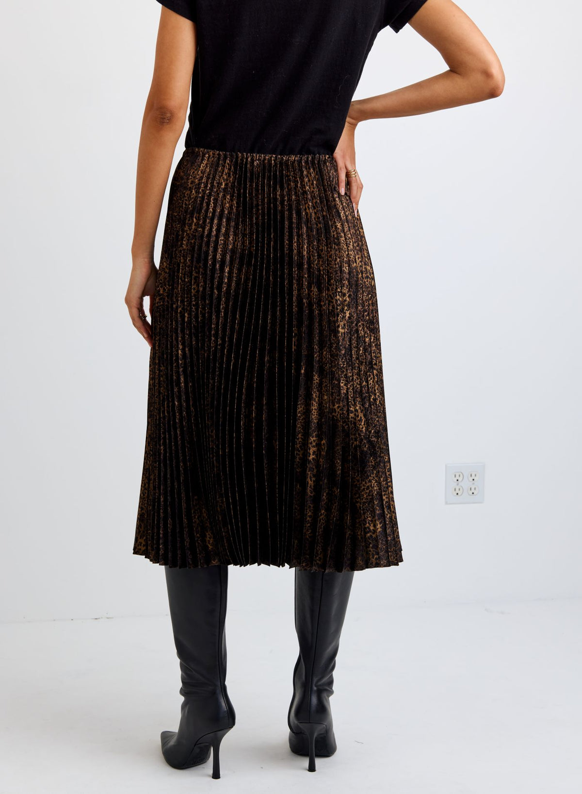 Bella Dahl Pleated Skirt in Micro Leopard